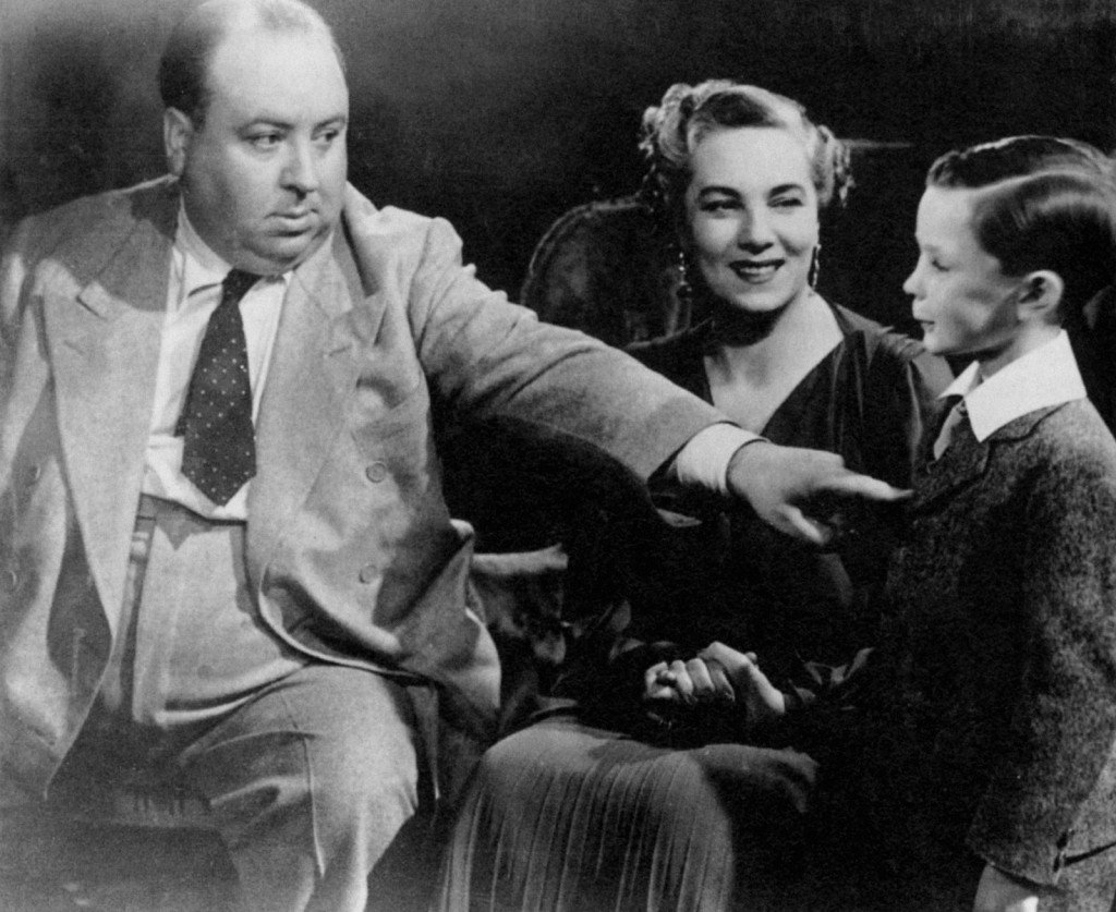 Sul set di “Giovane e innocente“, 1937