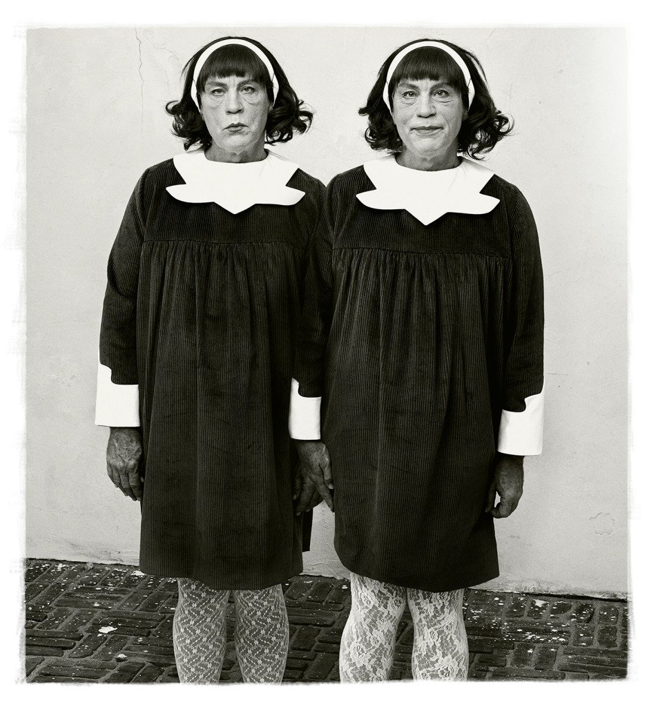 Diane Arbus / Identical Twins © Sandro Miller courtesy of Catherine Edelman Gallery Chicago