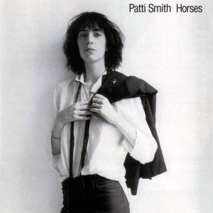 La copertina dell'album 'Horses' di Patti Smith